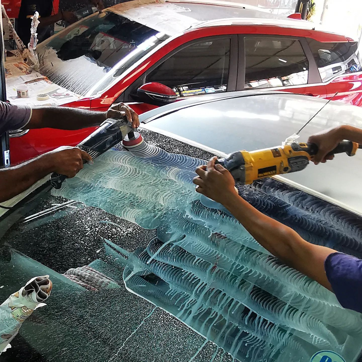 windshield scratch remove